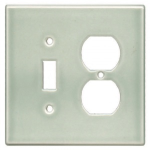 Outlet - 2 Plug & Traditional Single